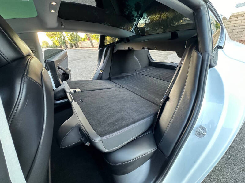 2021 Tesla Model 3 Base photo 40