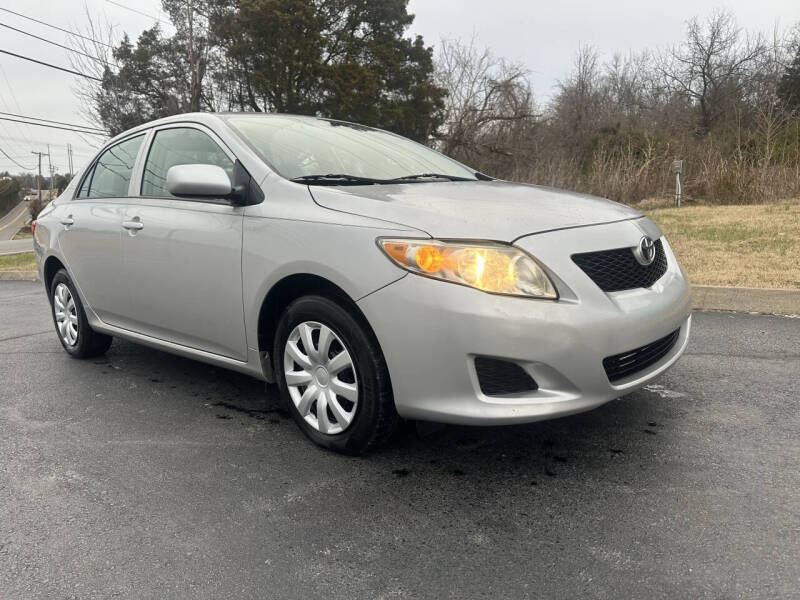 2010 Toyota Corolla LE's photo