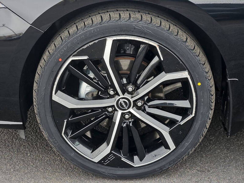 2025 Nissan Altima 2.5 SR