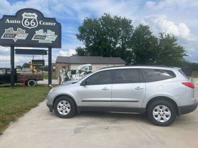 2011 Chevrolet Traverse LS