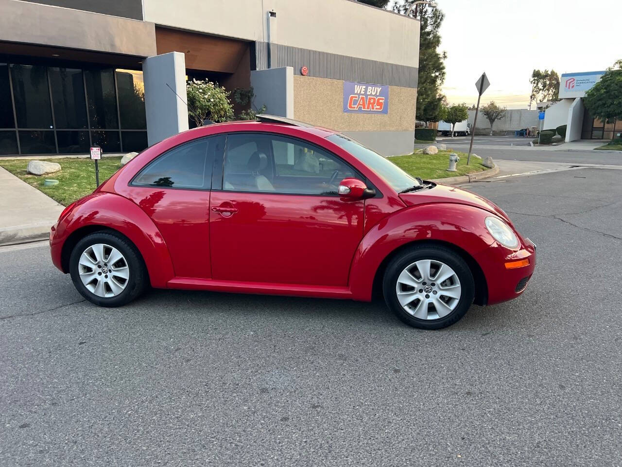 2010 Volkswagen New Beetle for sale at ZRV AUTO INC in Brea, CA