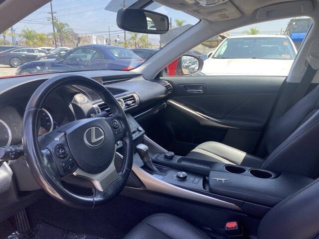 2016 Lexus IS 200t