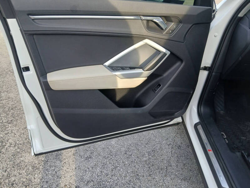 2021 Audi Q3 quattro S line Premium 45 TFSI