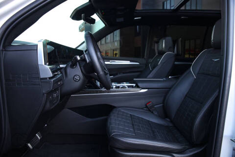 2025 Cadillac Escalade-V