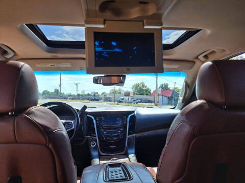 2015 Cadillac Escalade Luxury