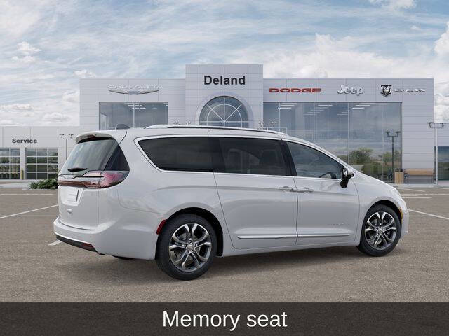 2026 Chrysler Pacifica Pinnacle