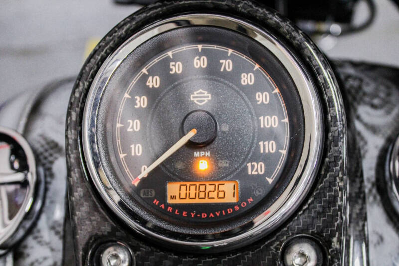 2015 Harley-Davidson Dyna Street Bob