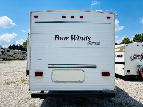 2006 Dutchmen Fourwinds 31B