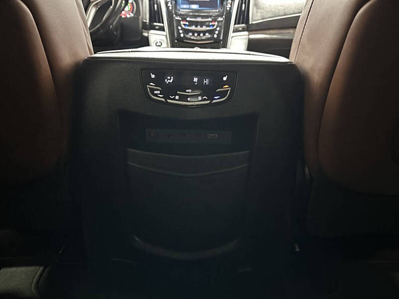 2017 Cadillac Escalade Premium Luxury