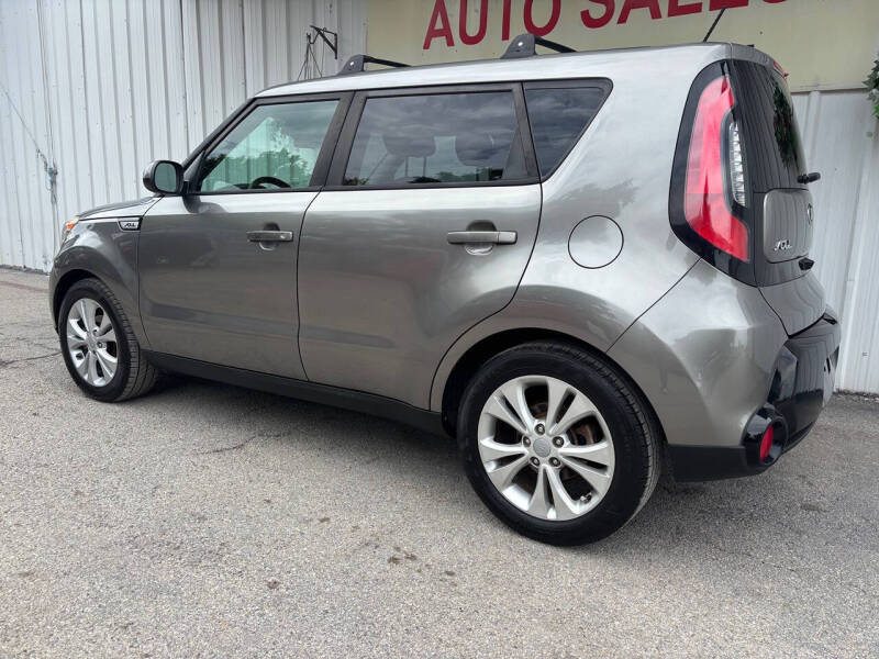 2016 Kia Soul +