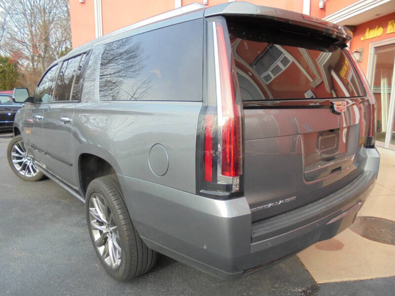 2020 Cadillac Escalade ESV Platinum photo 24