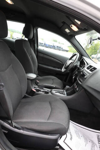 2014 Dodge Avenger SE