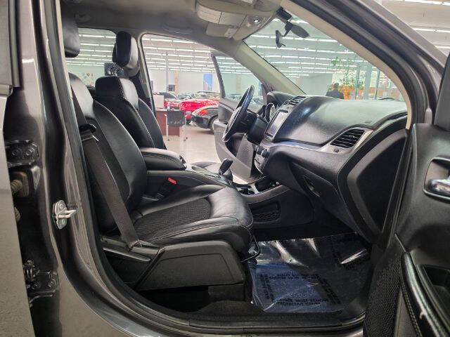 2018 Dodge Journey Crossroad