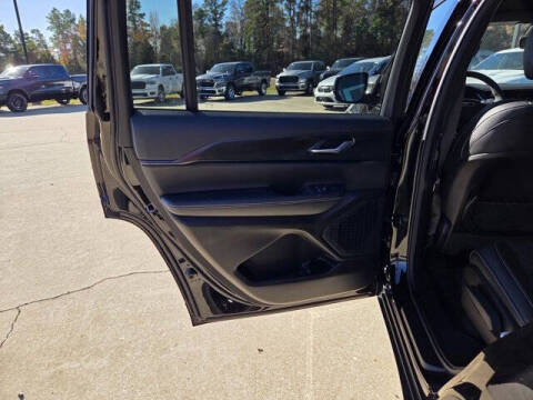 2025 Jeep Grand Cherokee L Altitude