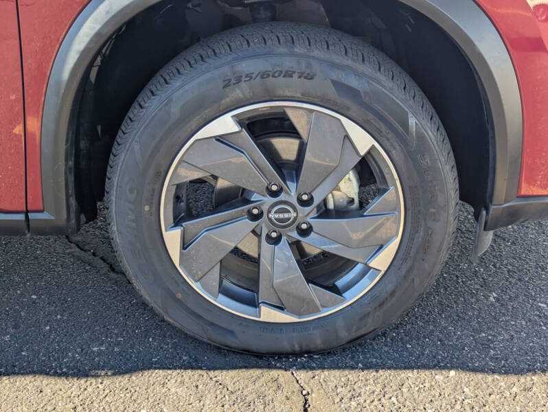 2024 Nissan Rogue SV