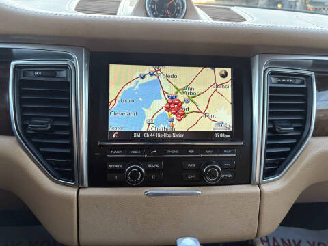 2015 Porsche Macan S