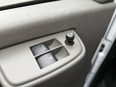 2023 GMC Savana 2500