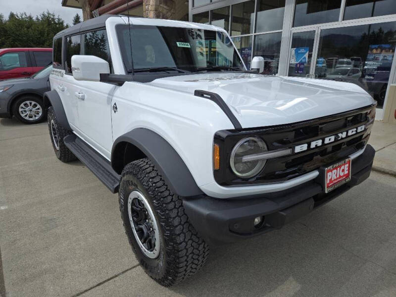 2025 Ford Bronco 4-Door Outer Banks's photo