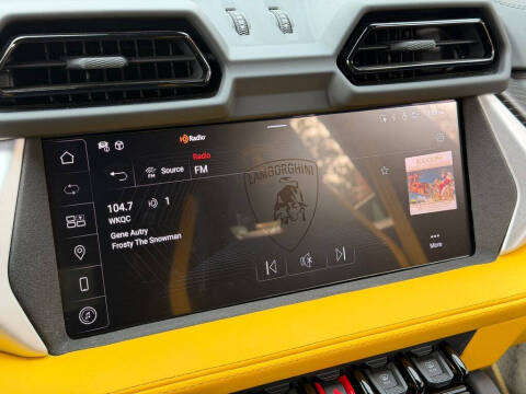 2025 Lamborghini Urus SE