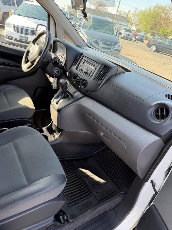 2014 Nissan NV200