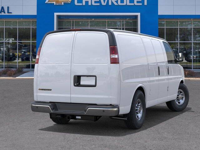 2025 Chevrolet Express 2500