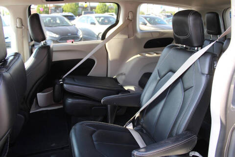 2021 Chrysler Voyager LXi