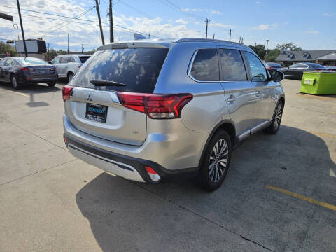2020 Mitsubishi Outlander SEL