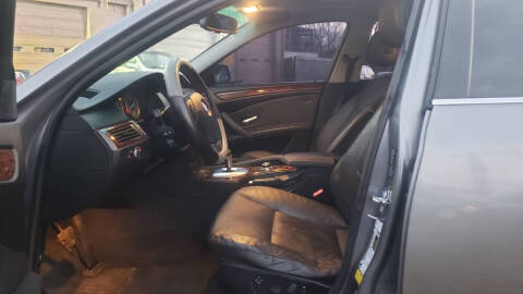 2009 BMW 5 Series 528i