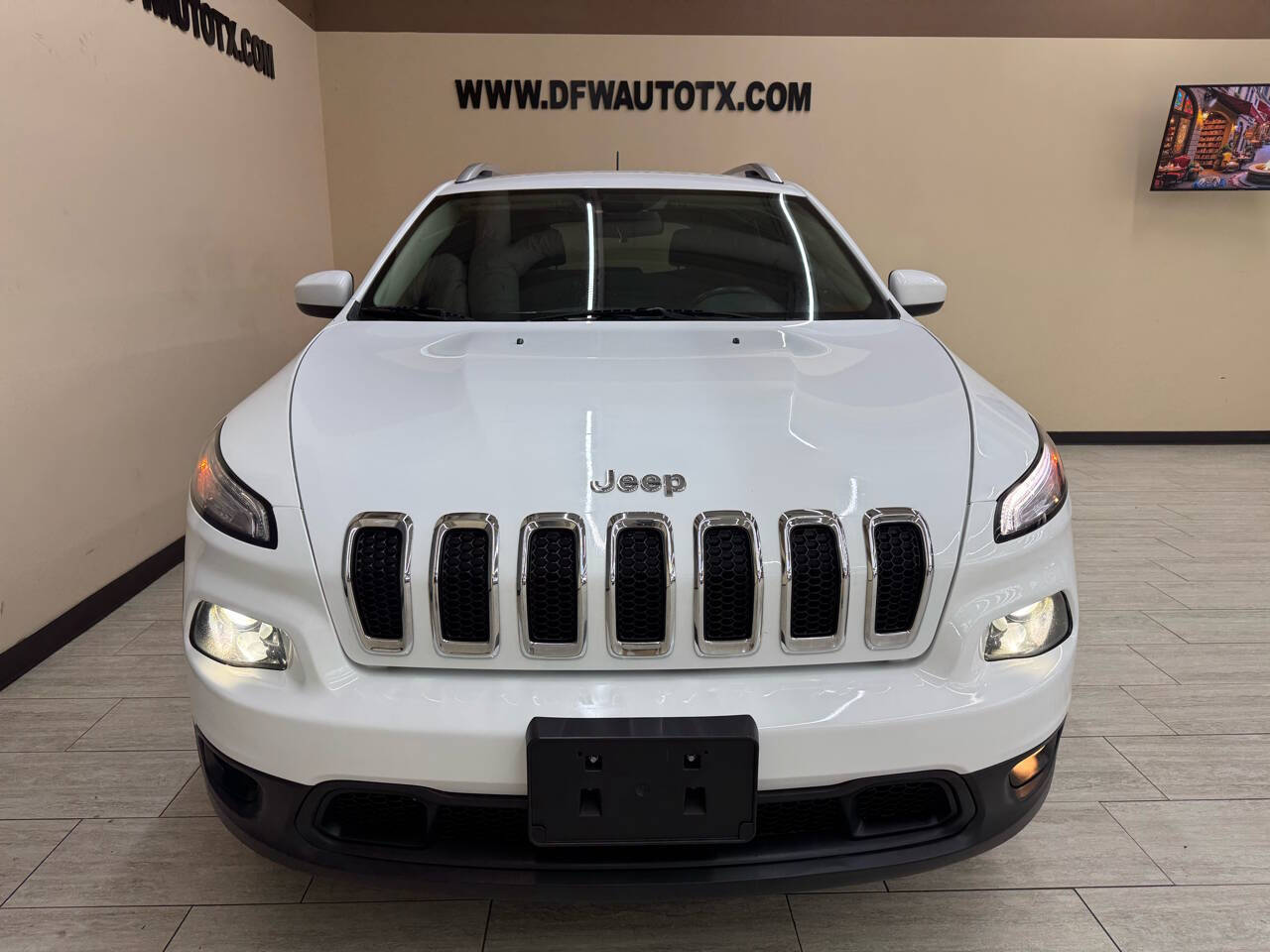 2017 Jeep Cherokee for sale at DFW Auto & Services Inc in Fort Worth, TX