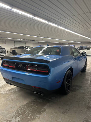 2016 Dodge Challenger R/T Plus