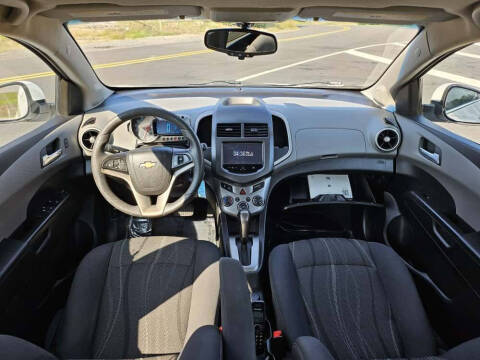 2016 Chevrolet Sonic LT Auto