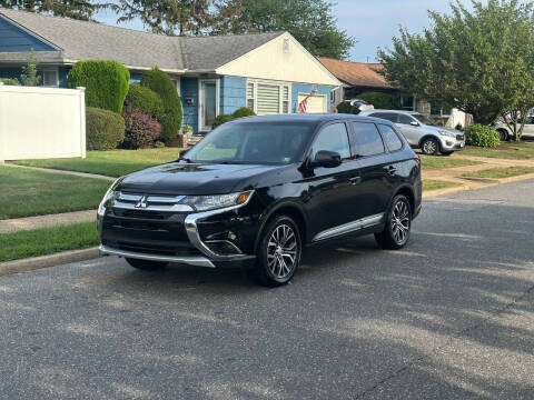 2016 Mitsubishi Outlander ES