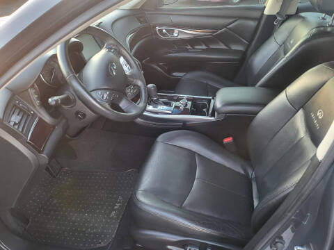 2012 Infiniti M37
