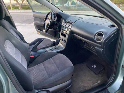 2004 Mazda MAZDA6 i