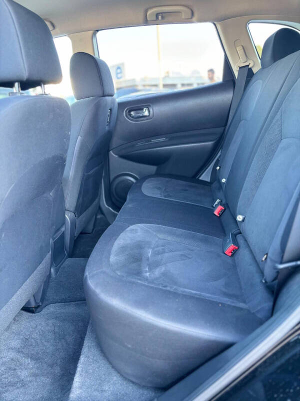 2010 Nissan Rogue S Krom