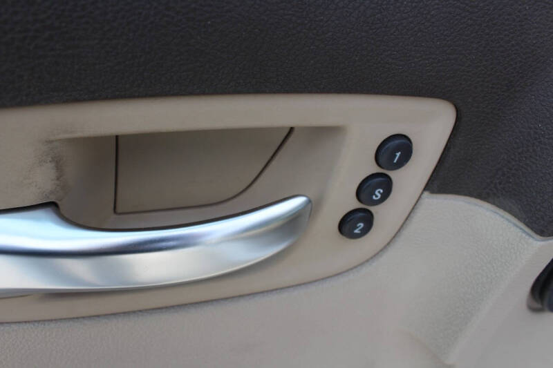 2011 Chrysler 300 Limited