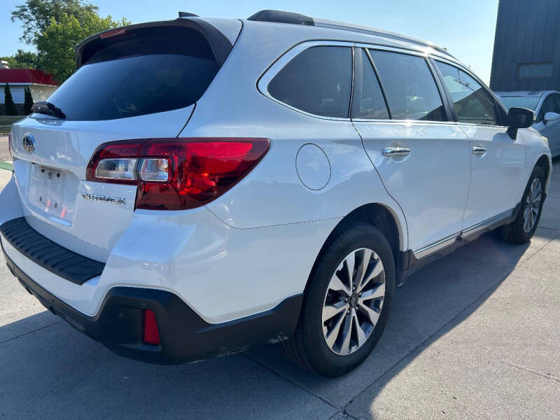 2019 Subaru Outback 2.5i Touring