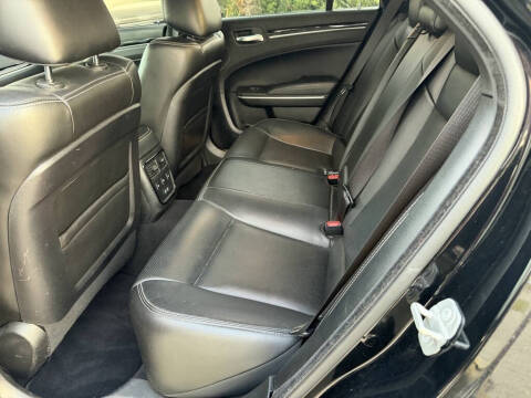 2022 Chrysler 300 S V6