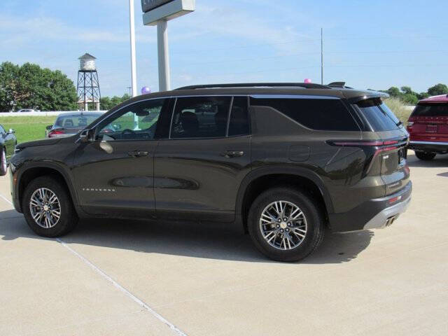 2024 Chevrolet Traverse LT