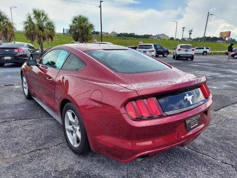 2017 Ford Mustang V6