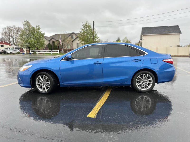 Used 2017 Toyota Camry SE with VIN 4T1BF1FK6HU698541 for sale in Salem, UT