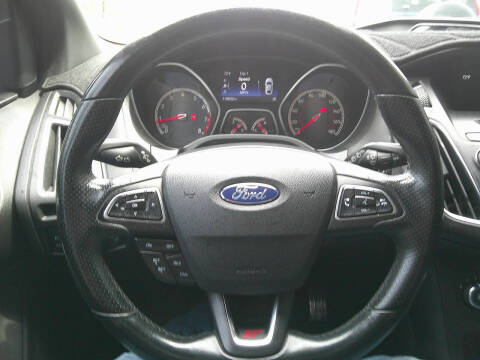2017 Ford Focus ST