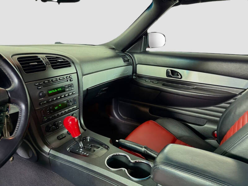 2003 Ford Thunderbird