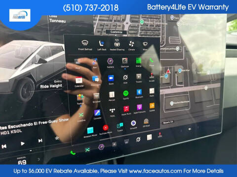 2025 Tesla Cybertruck