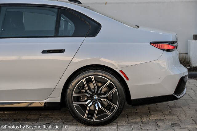 2025 BMW 7 Series 740i xDrive