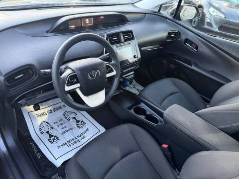 2018 Toyota Prius Two