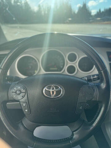 2008 Toyota Sequoia SR5