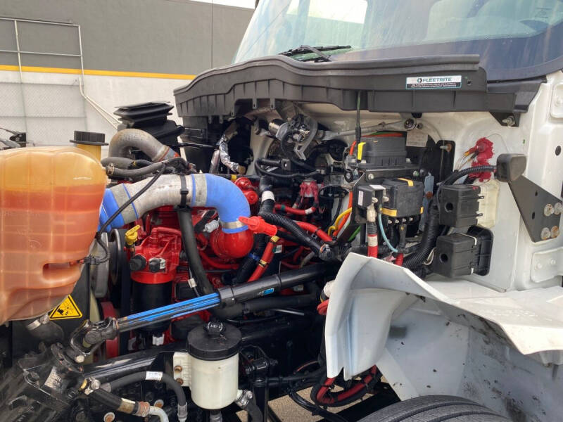 2019 International DuraStar 4300