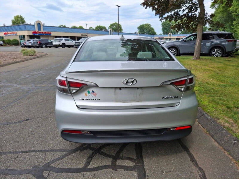 2016 Hyundai Sonata Hybrid SE