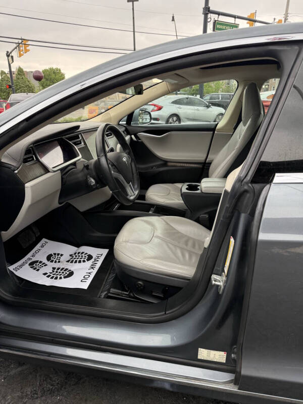 2013 Tesla Model S